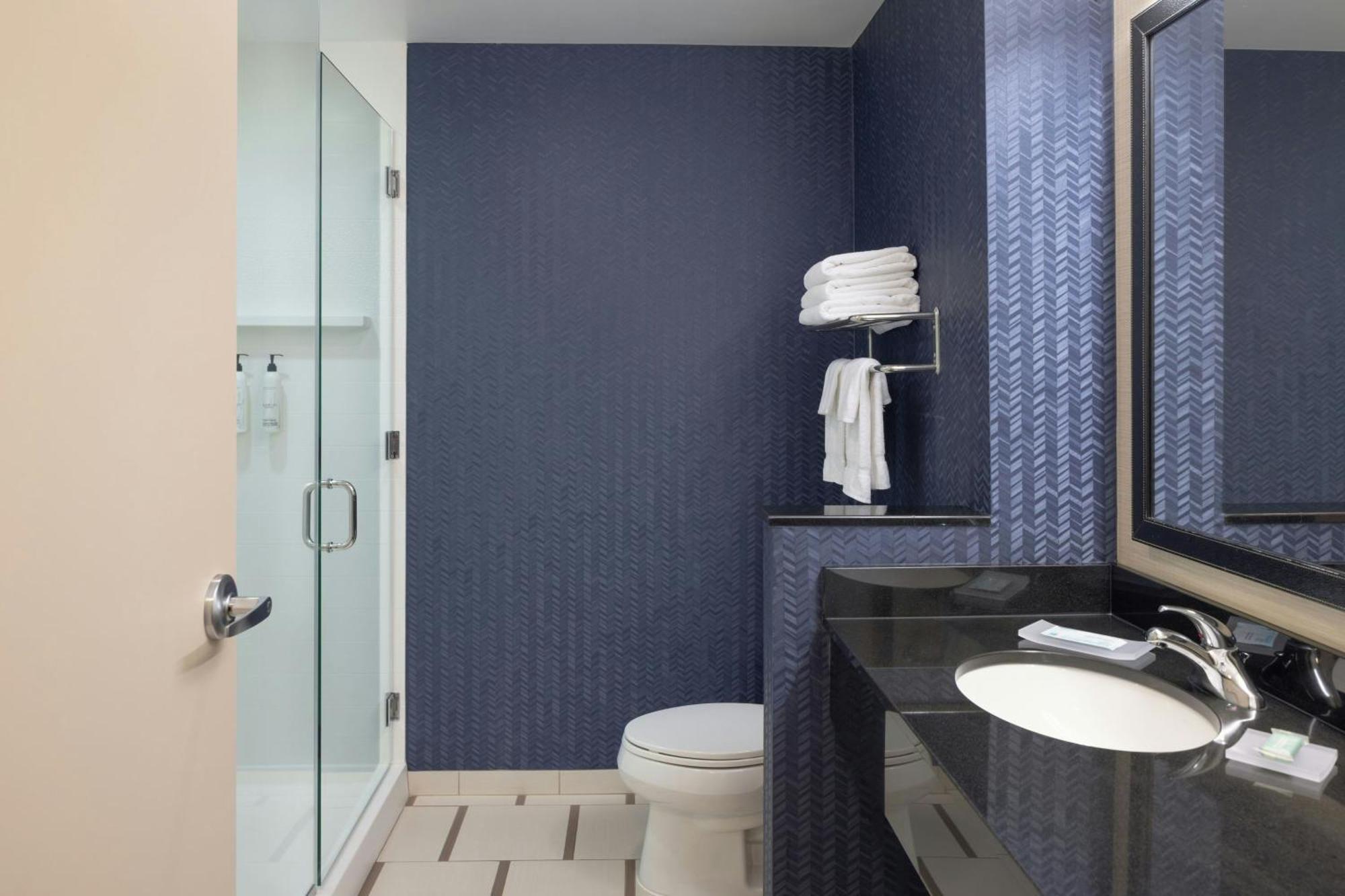 Fairfield & By Marriott Springfield Northampton/amherst 3*