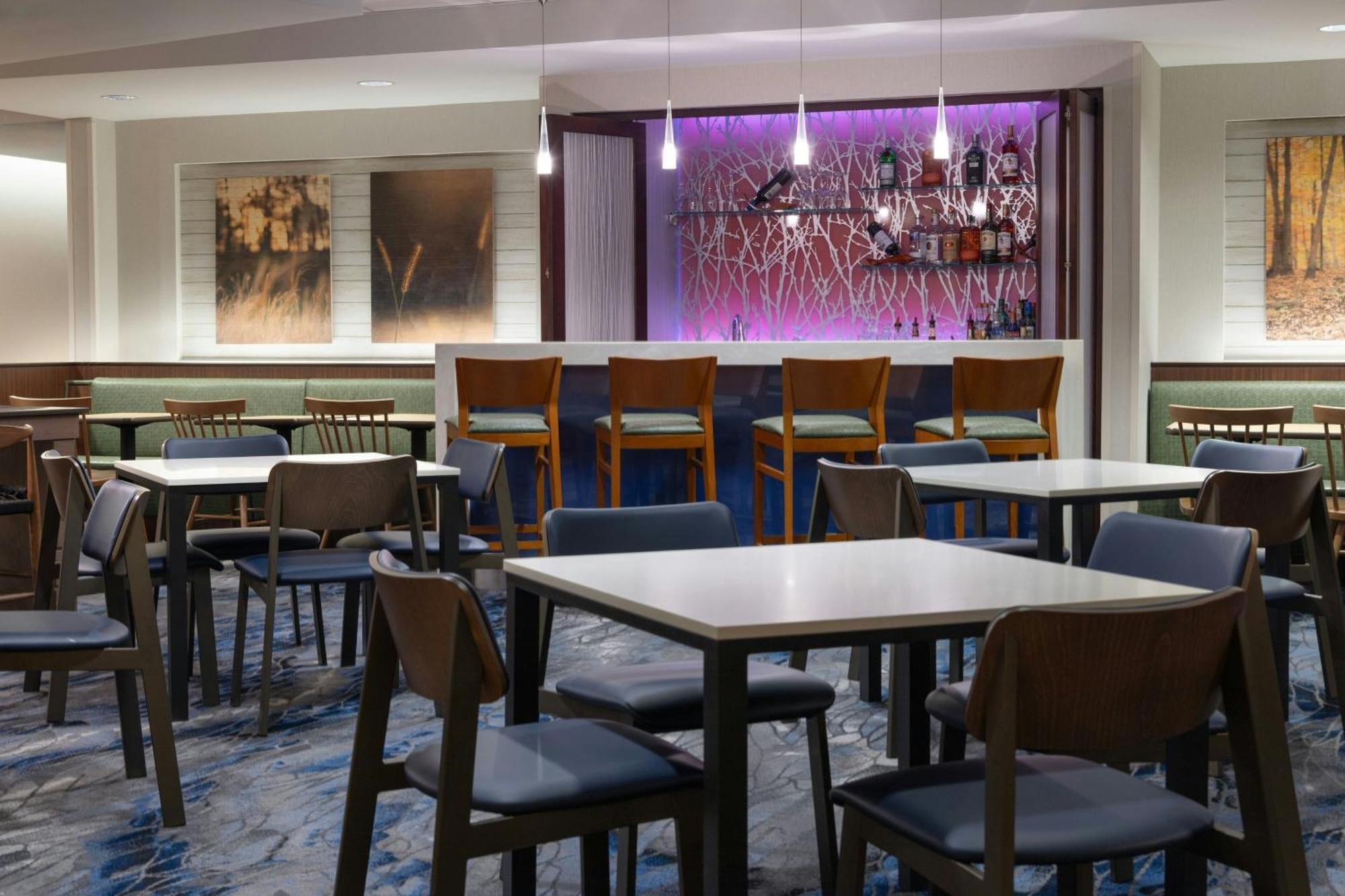 Hotel Fairfield & By Marriott Springfield Northampton/amherst 3*