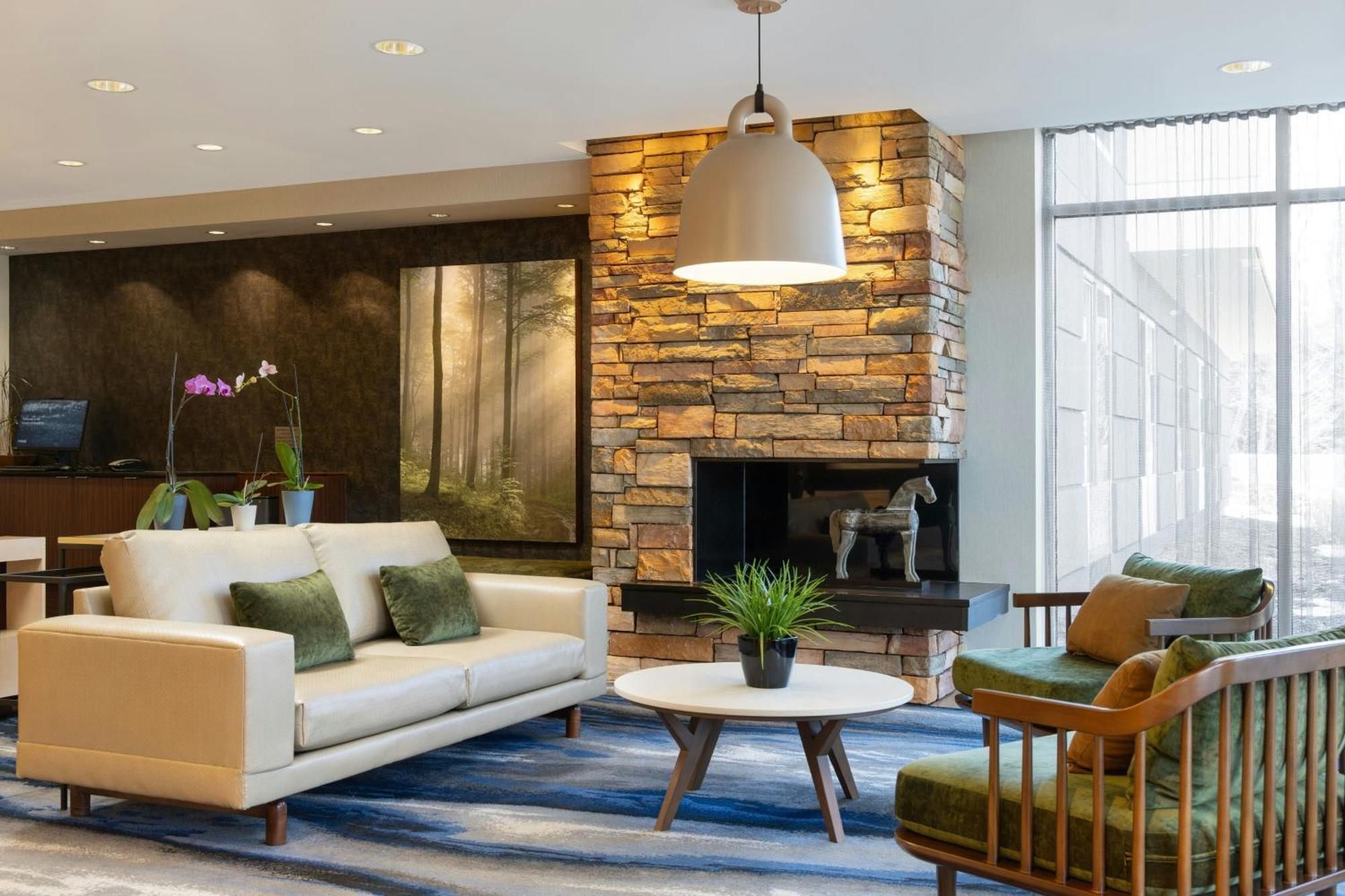 Hotel Fairfield & By Marriott Springfield Northampton/amherst